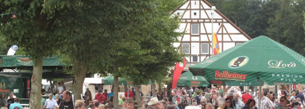 Das Oldtimertreffen in Ottersheim findet alle 2 Jahre an der Oldtimerscheune statt